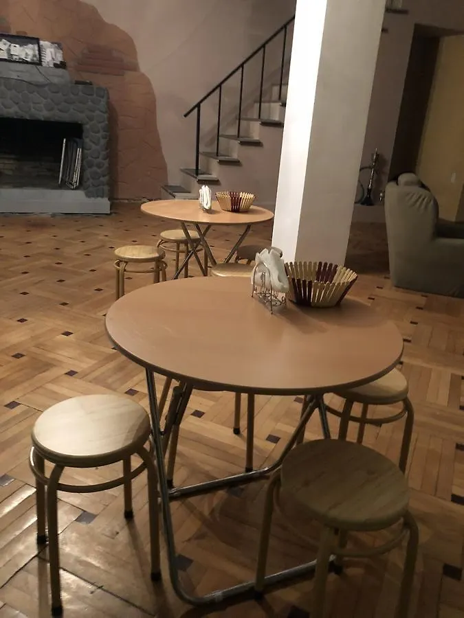 Lucky Family Hotel Tbilisi Affittacamere