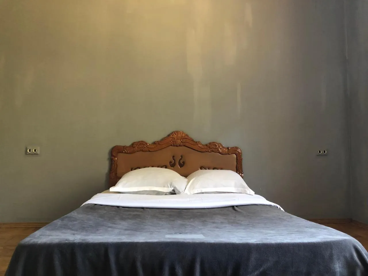 Lucky Family Hotel Tbilisi 2*,