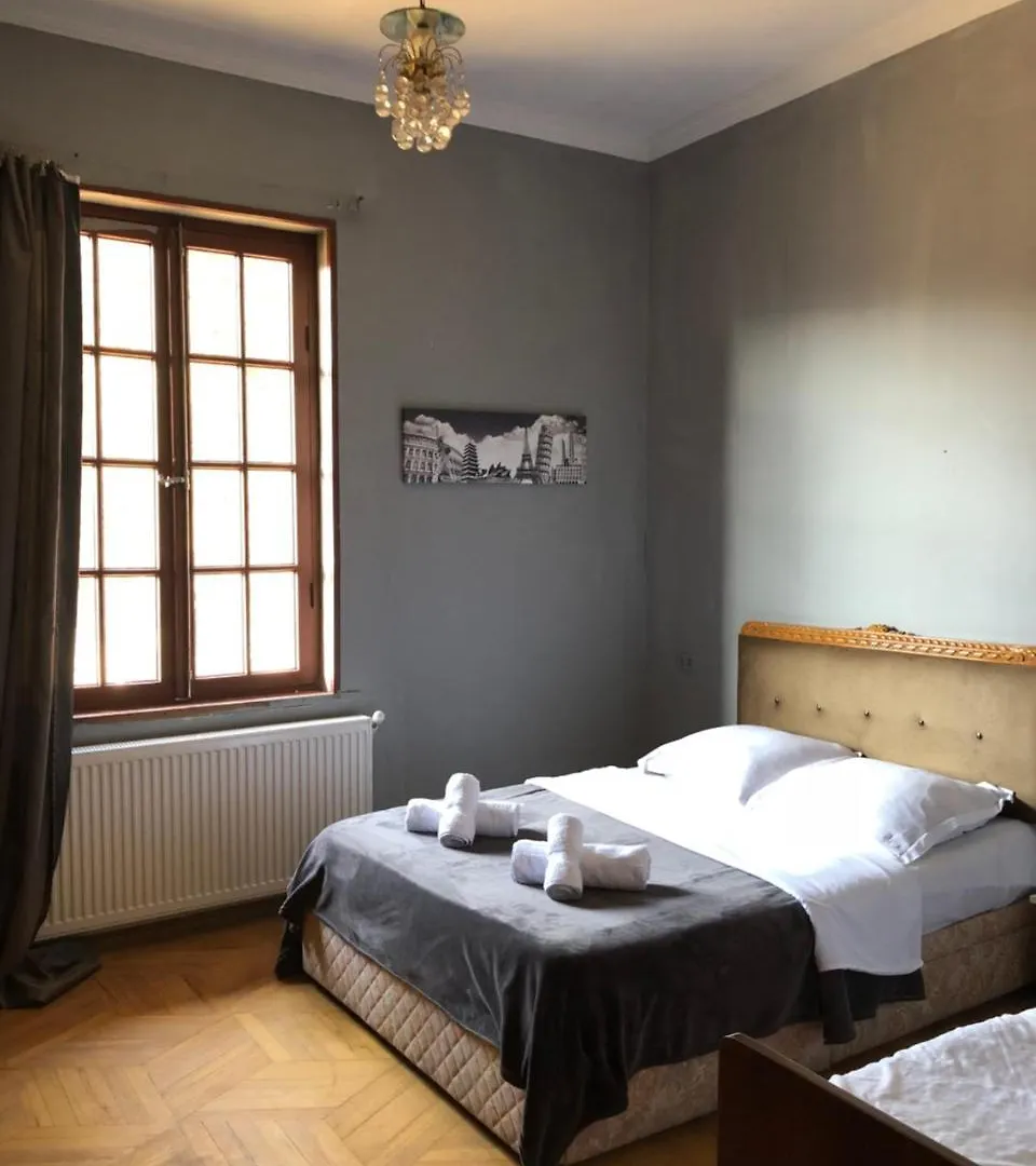 Lucky Family Hotel Tbilisi Affittacamere