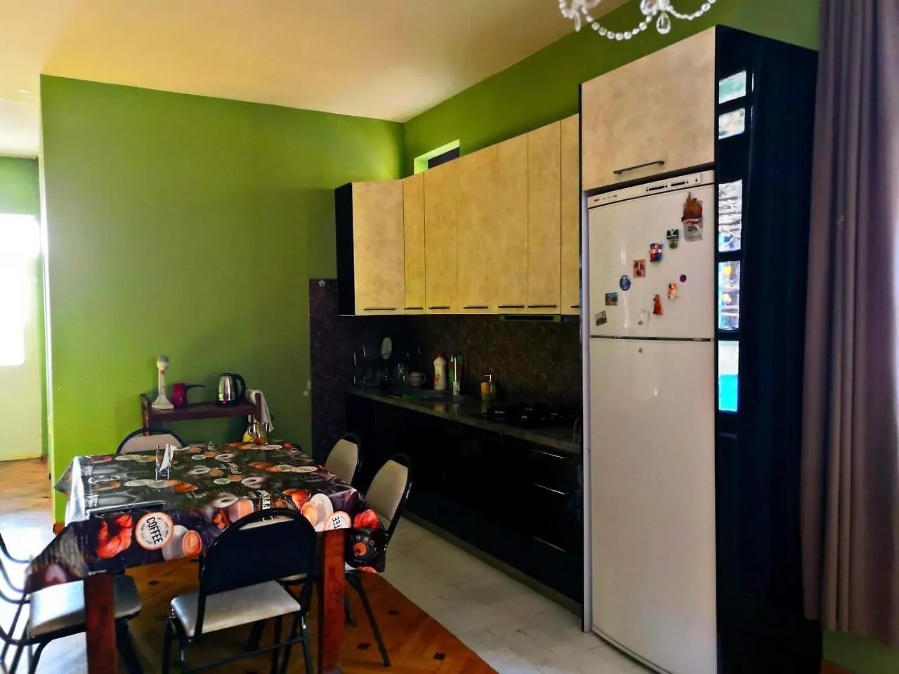 Lucky Family Hotel Tbilisi