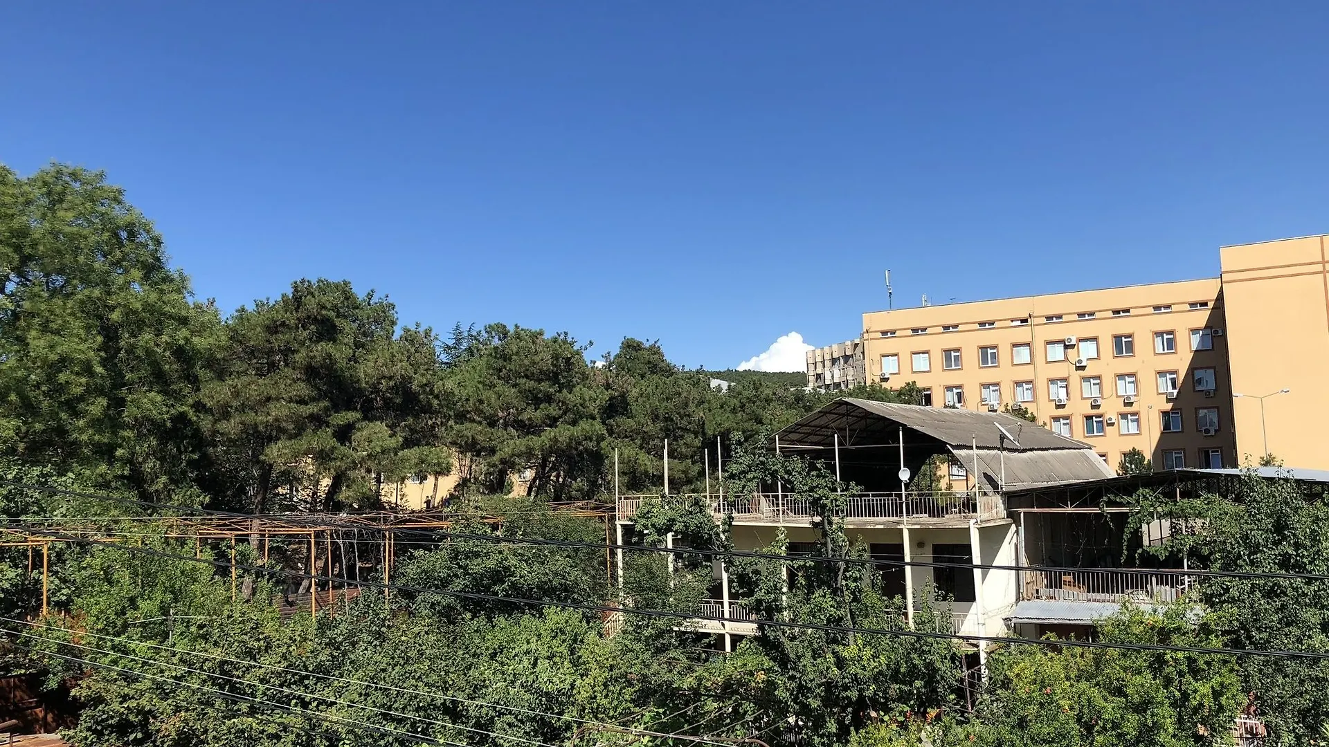 Lucky Family Hotel Tbilisi 2*,  Georgia