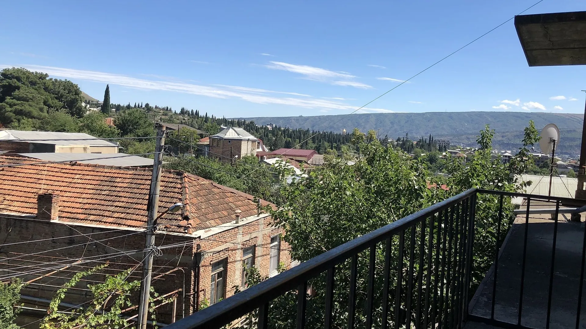 Lucky Family Hotel Tbilisi 2*,